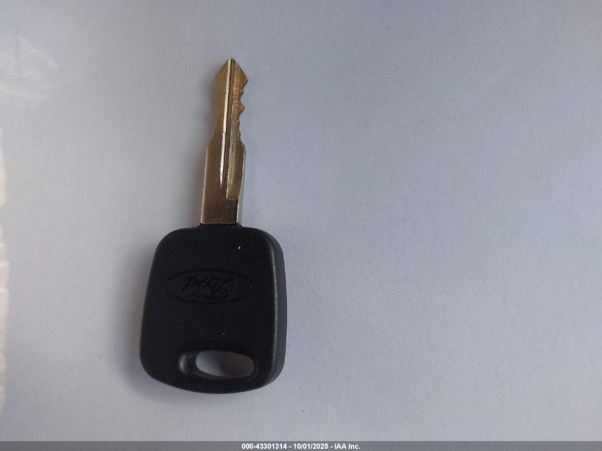 1999 Ford F-250 Lariat/Work Series/Xl/Xlt VIN: 2FTPF27L7XCA11685 Lot: 43301314