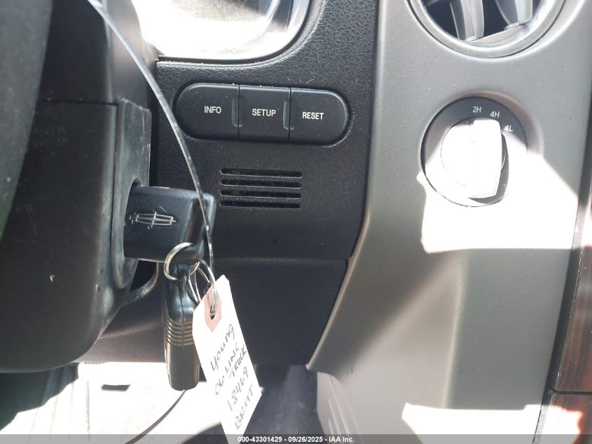 2006 Lincoln Mark Lt VIN: 5LTPW18596FJ11717 Lot: 43301429