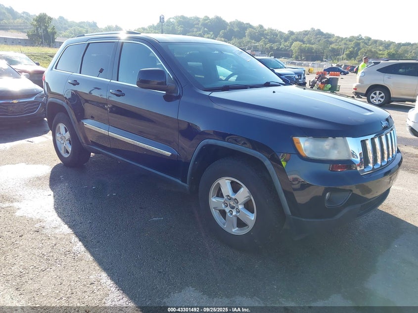 JEEP GRAND CHEROKEE LAREDO