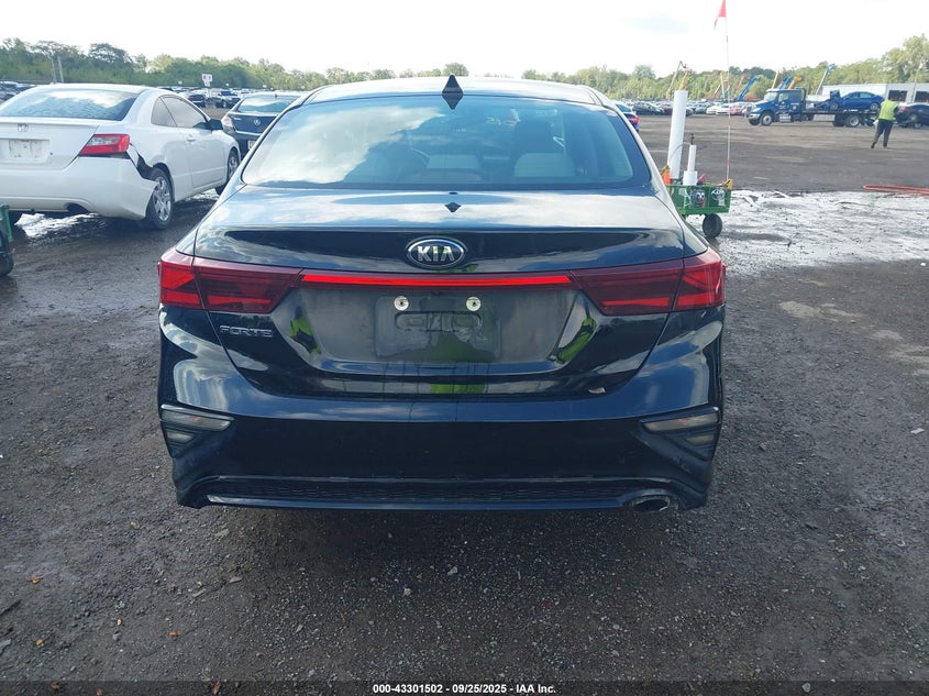 2021 KIA FORTE LXS - 3KPF24AD2ME325324