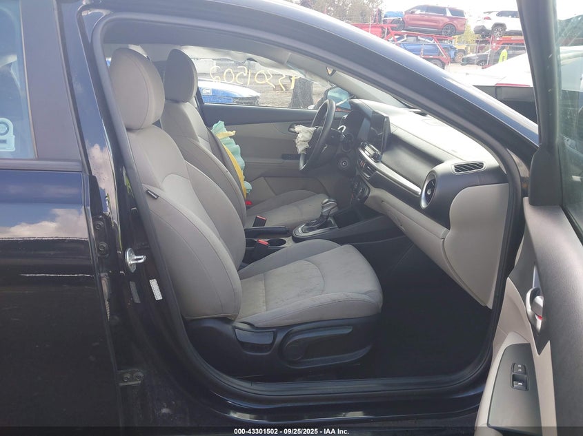 2021 KIA FORTE LXS - 3KPF24AD2ME325324