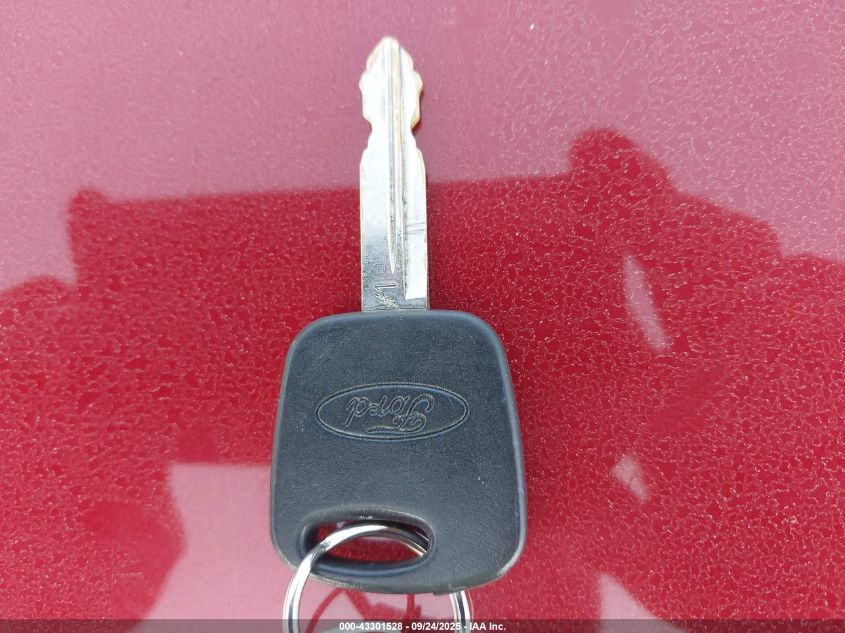 2001 Ford Focus Zx3 VIN: 3FAFP31301R251110 Lot: 43301528