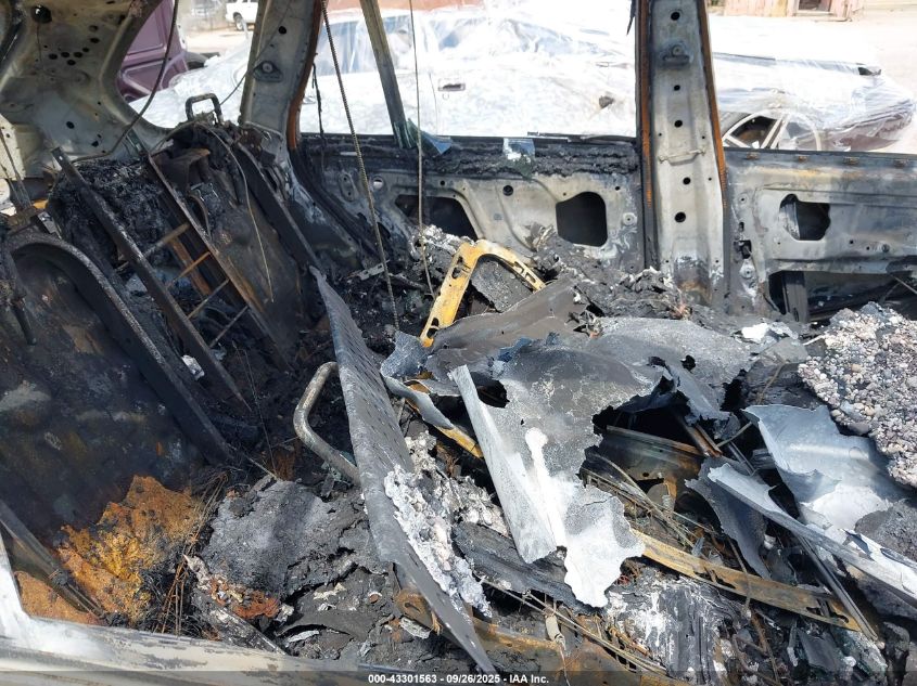 2008 BMW X5 4.8I VIN: 5UXFE83518LZ47882 Lot: 43301563