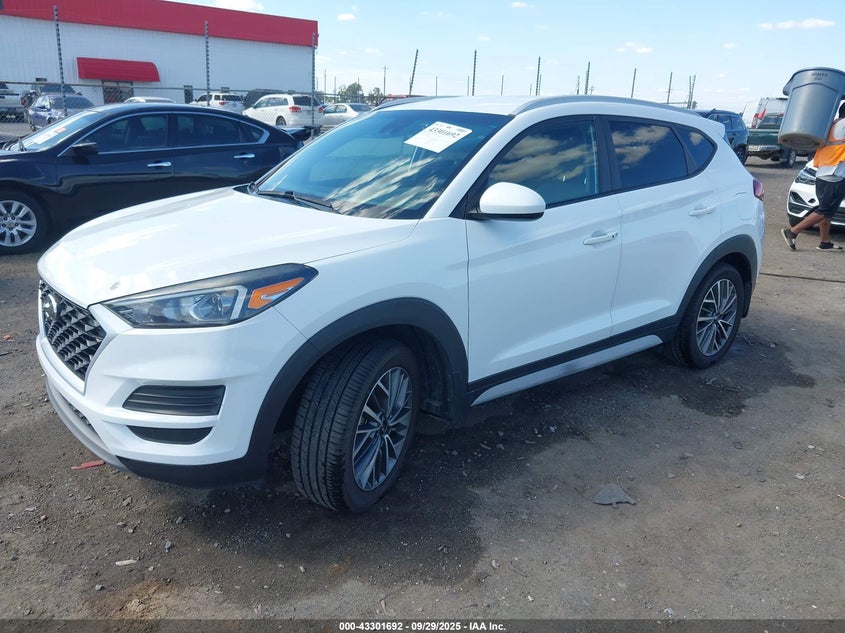 KM8J33AL0KU031469 2019 HYUNDAI TUCSON photo no. 2