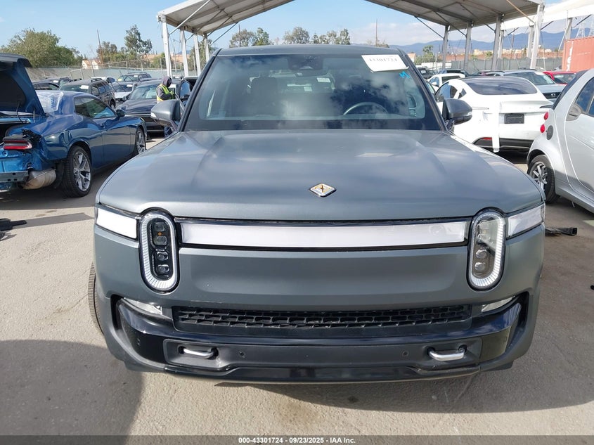 7FCTGAAAXPN018860 2023 RIVIAN R1T photo no. 11