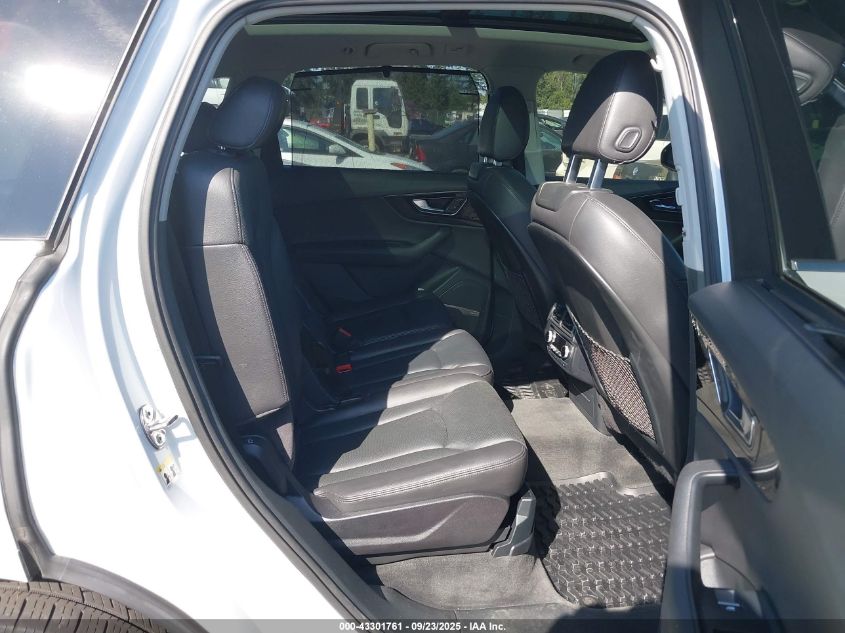 2017 Audi Q7 3.0T Premium VIN: WA1LAAF70HD002155 Lot: 43301761