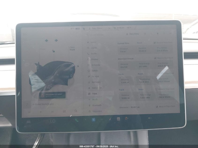 2024 Tesla Model Y Long Range Dual Motor All-Wheel Drive/Rwd VIN: 7SAYGDED4RF092233 Lot: 43301787