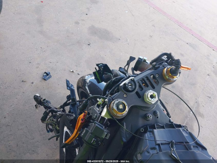 2024 Yamaha Yzfr1M VIN: JYARN67E0RA000760 Lot: 43301872