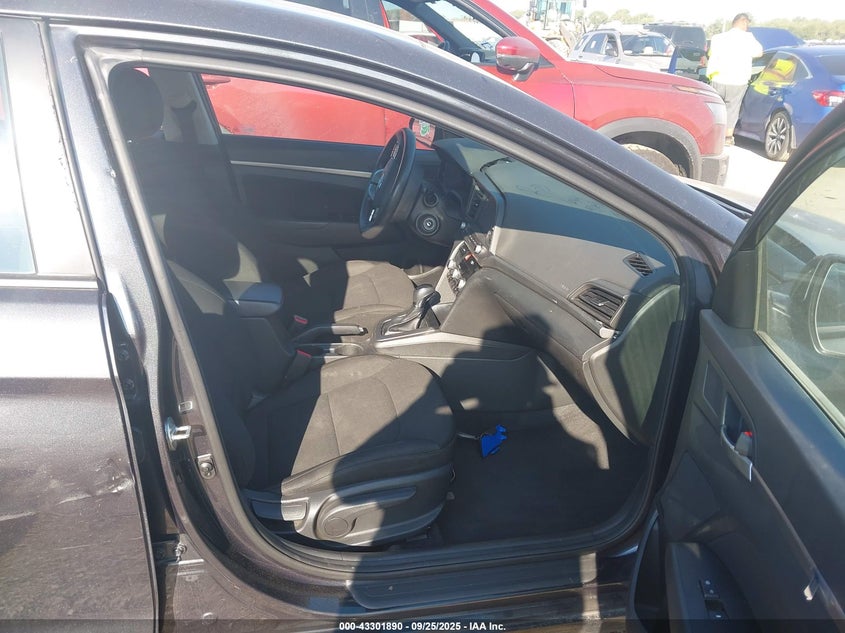2020 HYUNDAI ELANTRA SEL - 5NPD84LFXLH564196