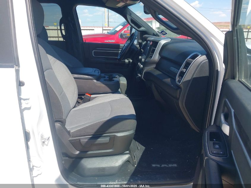 2024 Ram 3500 Big Horn 4X4 8' Box VIN: 3C63R3HL3RG341525 Lot: 43301900