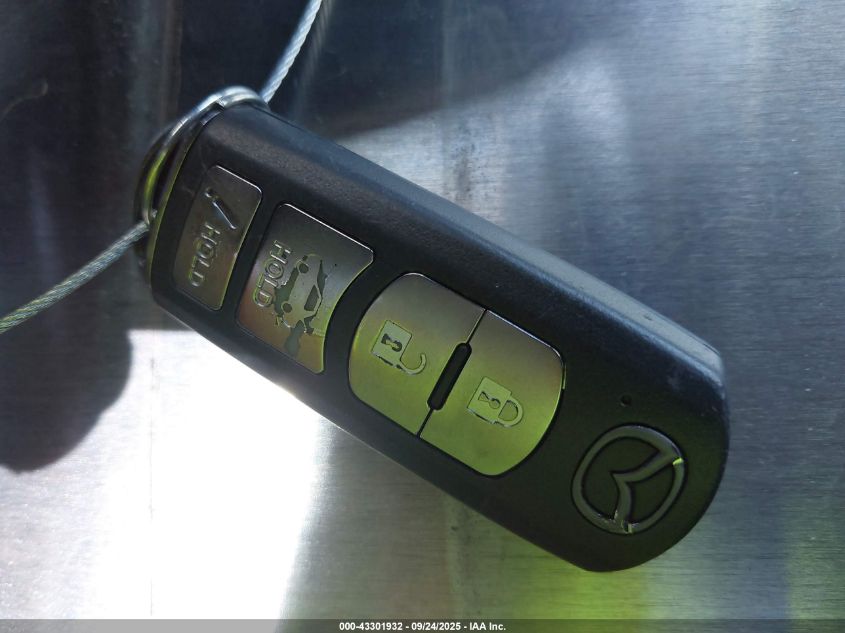 2017 Mazda Mazda3 Touring VIN: 3MZBN1V77HM111219 Lot: 43301932