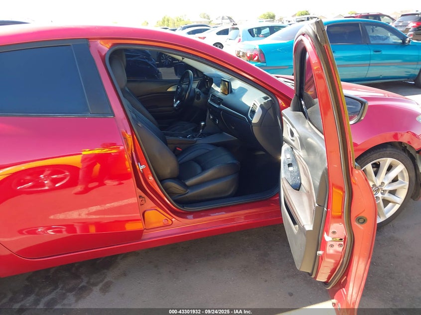 2017 Mazda 3 2.0 Azda3 Touring Red Lot 111043301932 Vin 3MZBN1V77HM111219
