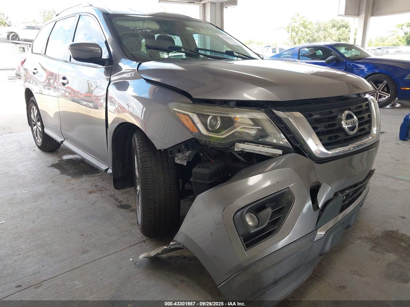 NISSAN PATHFINDER SV