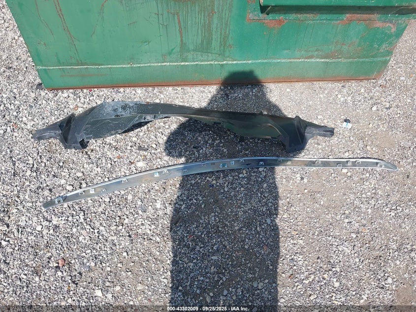 2006 Chrysler 300C VIN: 2C3LA63HX6H190266 Lot: 43302009