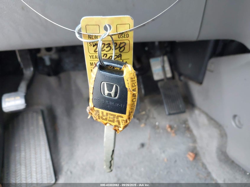 2009 Honda Cr-V Lx VIN: 5J6RE38389L001122 Lot: 43302062