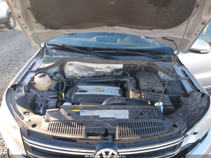 2016 VOLKSWAGEN TIGUAN SE - WVGBV7AX2GW592910