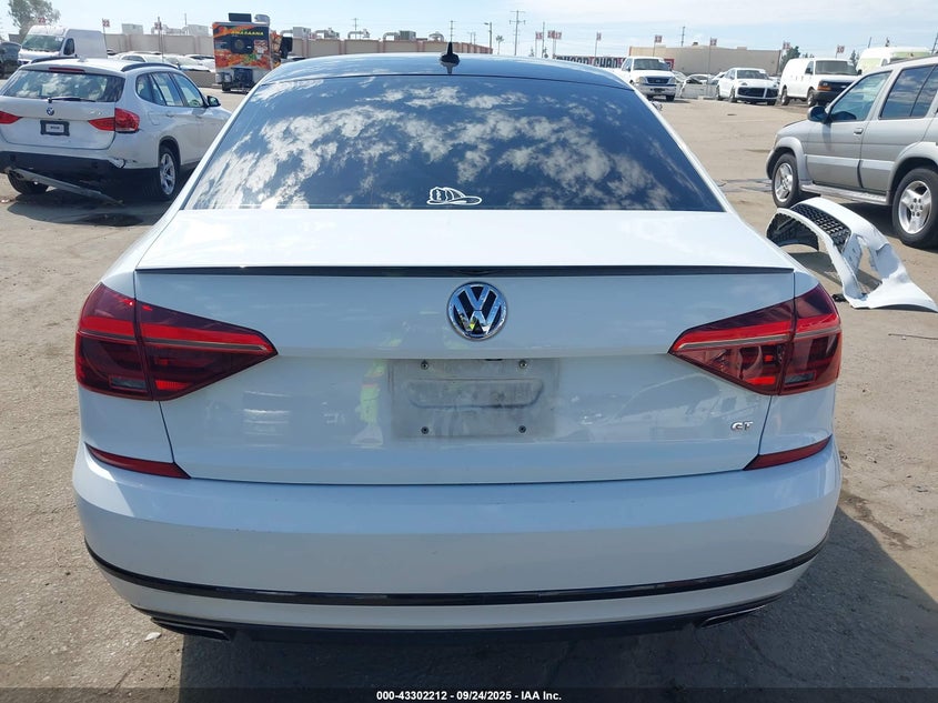 VIN 1VWJM7A34JC038838 2018 VOLKSWAGEN PASSAT 3.6L V6 GT