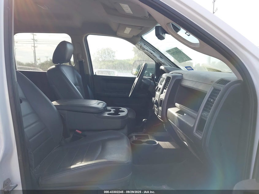 2018 RAM 2500 TRADESMAN  4X4 8' BOX - 3C6UR5HL2JG313235