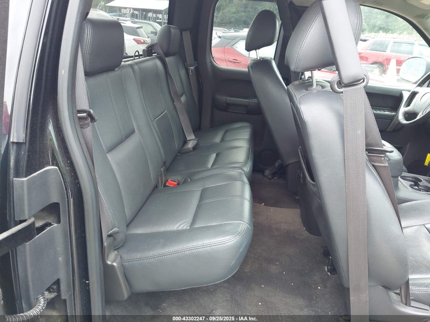 2013 CHEVROLET SILVERADO 1500 LT - 1GCRKSE76DZ264960