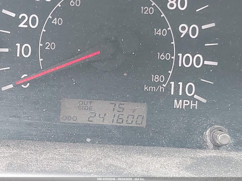 2005 Toyota Corolla Le VIN: 1NXBR32E75Z528252 Lot: 43302248