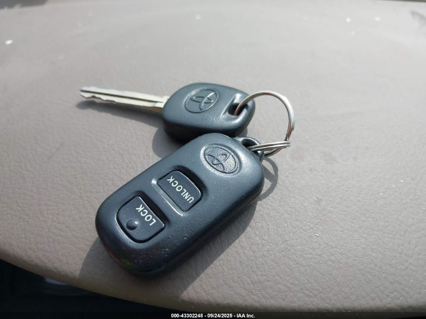 2005 Toyota Corolla Le VIN: 1NXBR32E75Z528252 Lot: 43302248