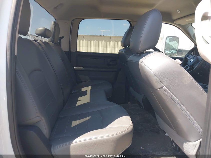 2018 Ram 2500 Tradesman 4X4 8' Box VIN: 3C6UR5HL5JG307364 Lot: 43302271
