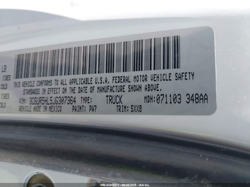2018 Ram 2500 Tradesman 4X4 8' Box VIN: 3C6UR5HL5JG307364 Lot: 43302271