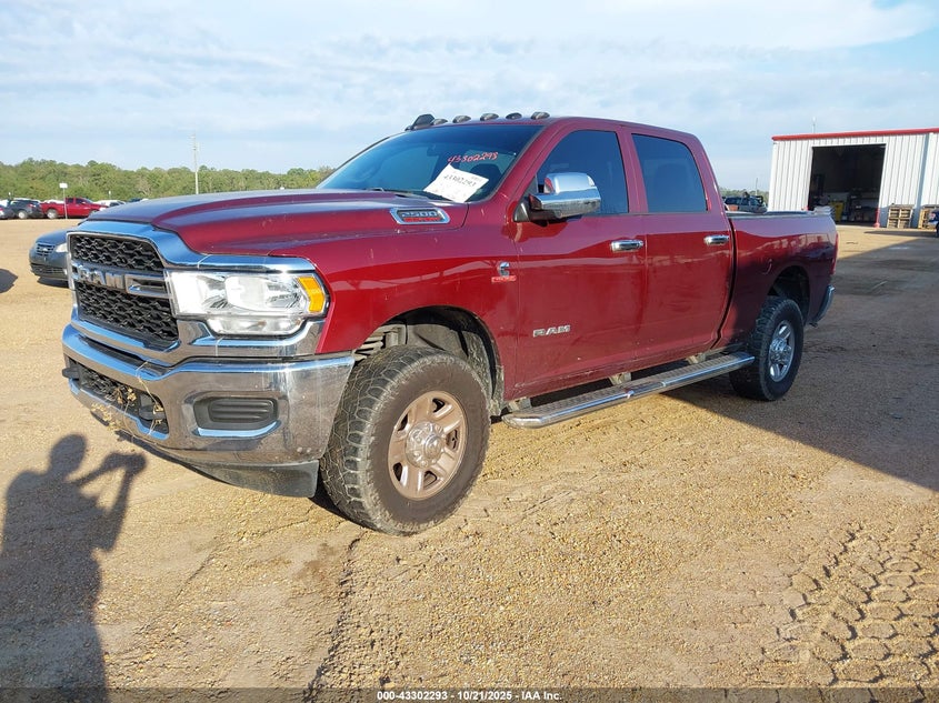 Vin: 3c6ur5cl3ng216882, lot: 43796913, ram 2500 tradesman  4x4 6'4 box 20222