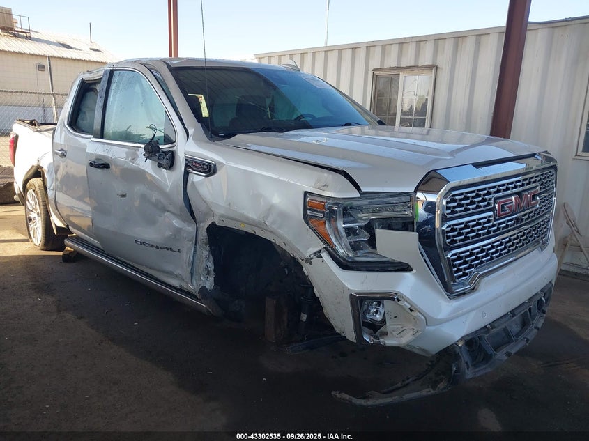 GMC SIERRA 1500 4WD SHORT BOX DENALI