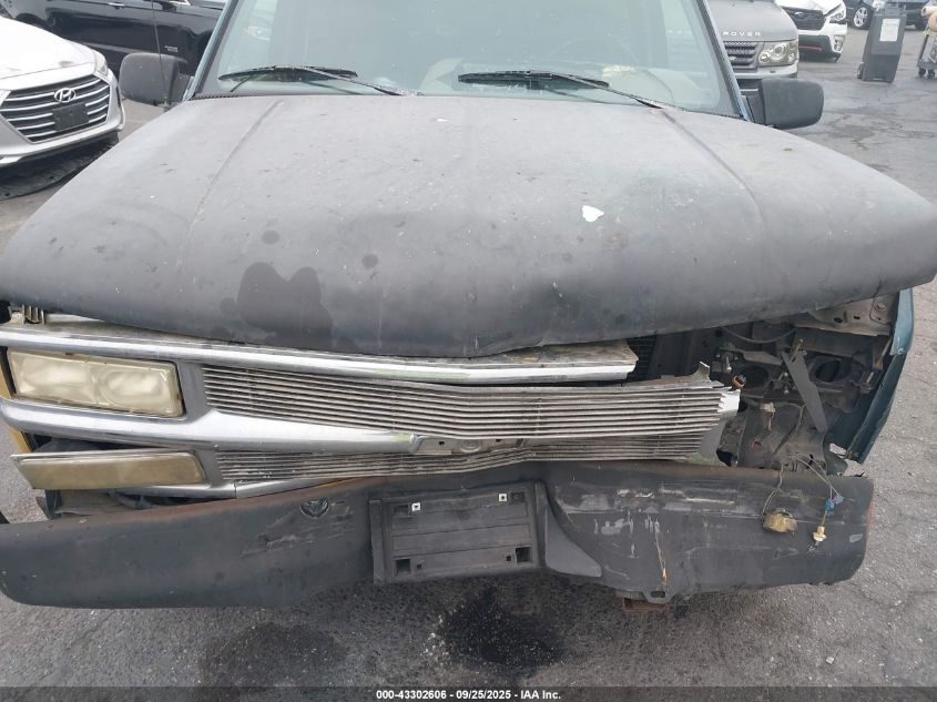 1995 Chevrolet Gmt-400 C1500 VIN: 1GCEC14H7SZ181311 Lot: 43302606