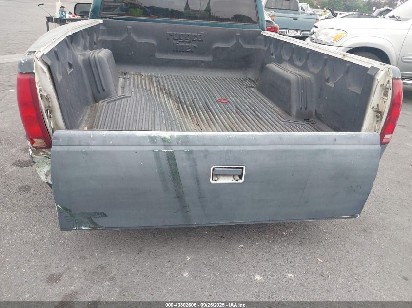 1995 Chevrolet Gmt-400 C1500 VIN: 1GCEC14H7SZ181311 Lot: 43302606