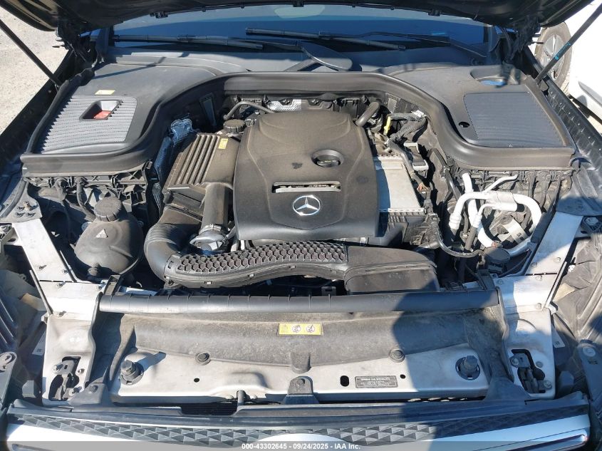 2016 Mercedes-Benz Glc 300 4Matic VIN: WDC0G4KB3GF075181 Lot: 43302645