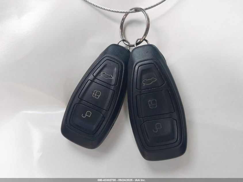 2012 Ford Focus Titanium VIN: 1FAHP3N26CL319695 Lot: 43302708