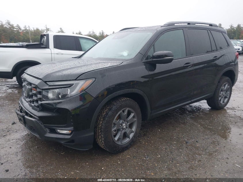 Vin: 5fnyf8h6xsb011438, lot: 43797392, honda passport awd trailsport 20252