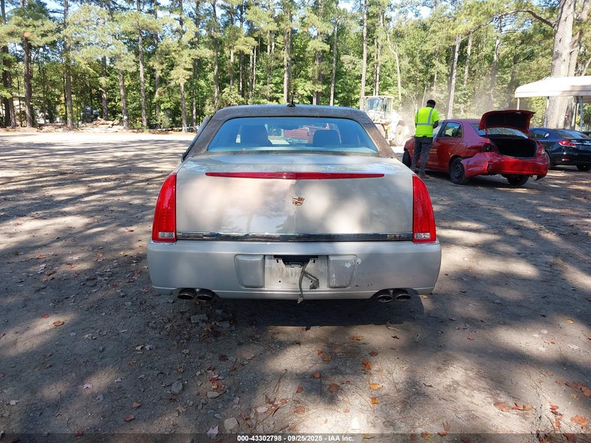 2008 Cadillac Dts 1Sa VIN: 1G6KD57Y38U125930 Lot: 43302798