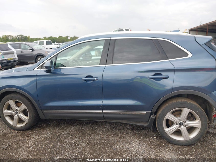 2018 LINCOLN MKC PREMIERE - 5LMCJ1C98JUL11866