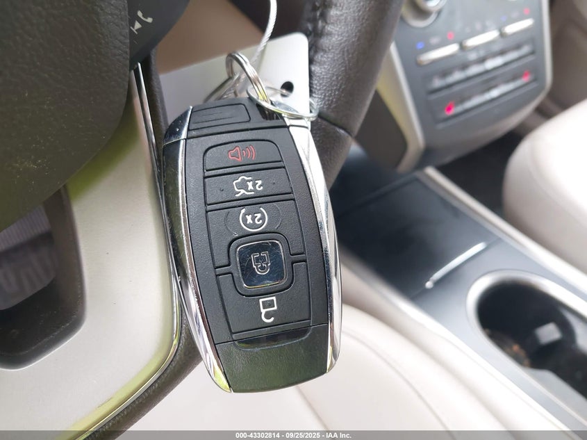 2018 LINCOLN MKC PREMIERE - 5LMCJ1C98JUL11866