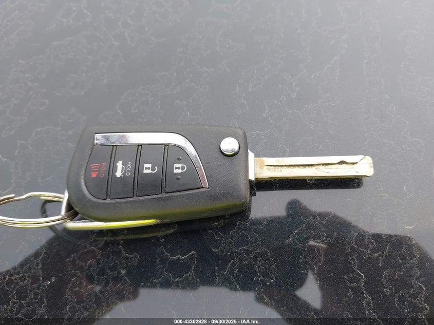 2020 TOYOTA COROLLA LE - JTDEPRAE6LJ020042