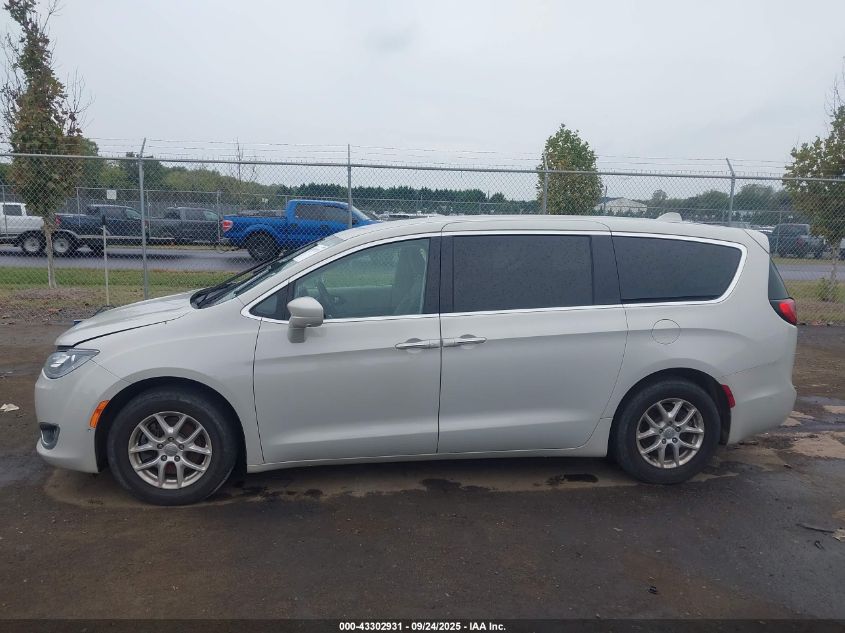 2020 Chrysler Pacifica Touring VIN: 2C4RC1FG4LR192171 Lot: 43302931