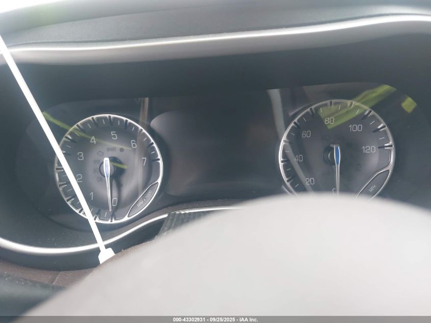 2020 Chrysler Pacifica Touring VIN: 2C4RC1FG4LR192171 Lot: 43302931