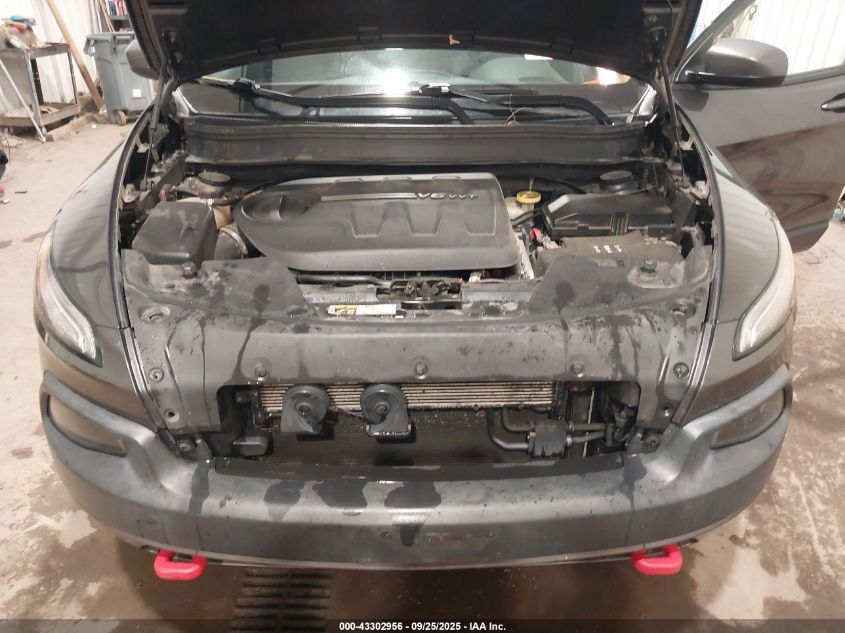 2015 Jeep Cherokee Trailhawk VIN: 1C4PJMBS7FW772728 Lot: 43302956