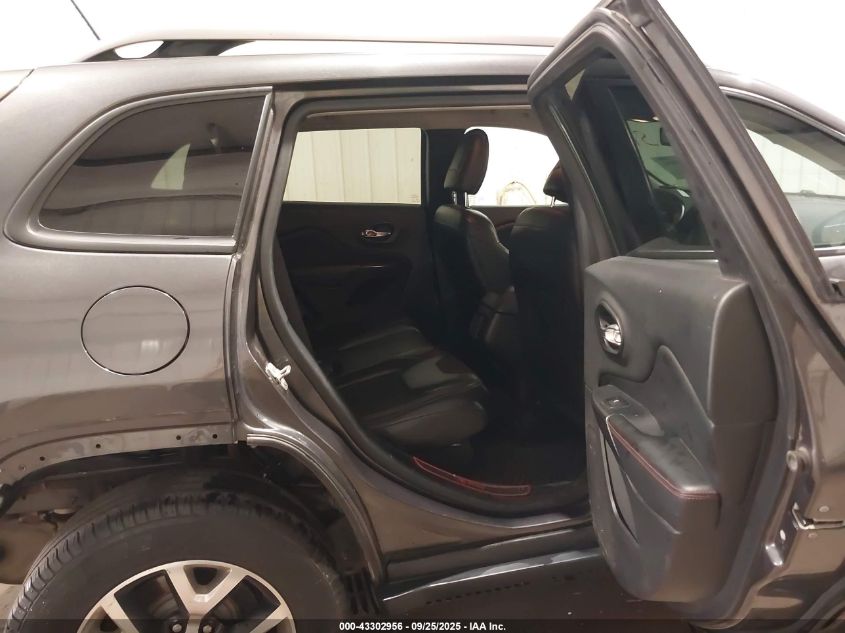 2015 Jeep Cherokee Trailhawk VIN: 1C4PJMBS7FW772728 Lot: 43302956