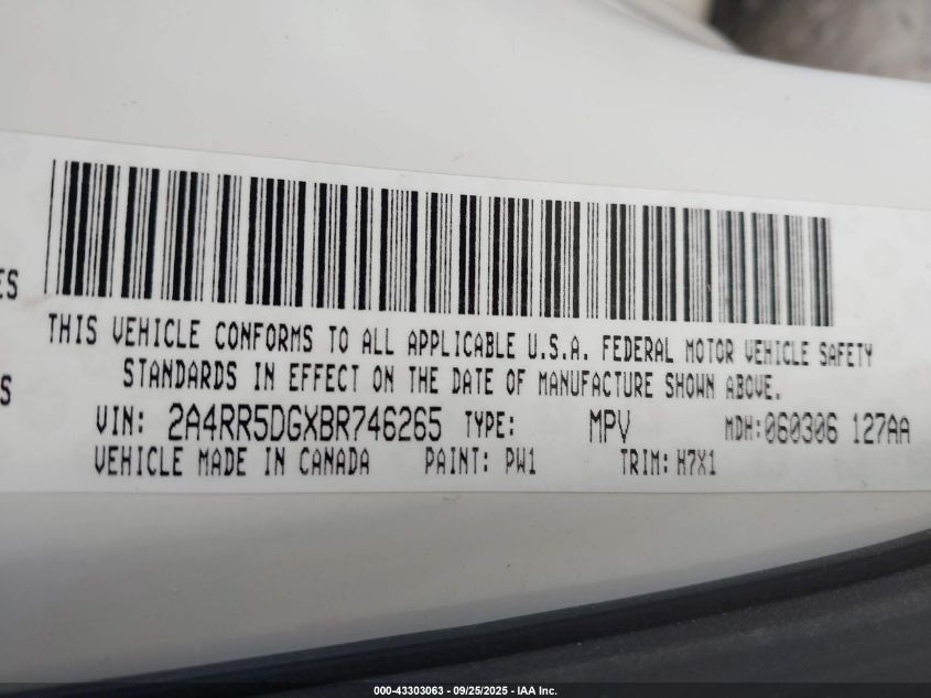 2011 Chrysler Town & Country Touring VIN: 2A4RR5DGXBR746265 Lot: 43303063