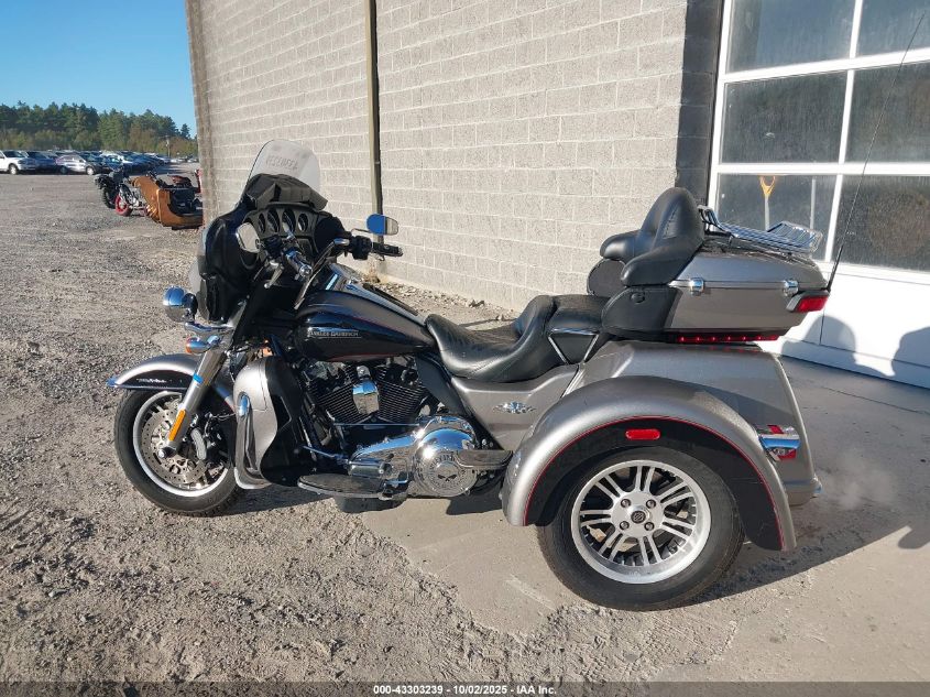 2016 Harley-Davidson Flhtcutg Tri Glide Ultra VIN: 1HD1MAL11GB855807 Lot: 43303239