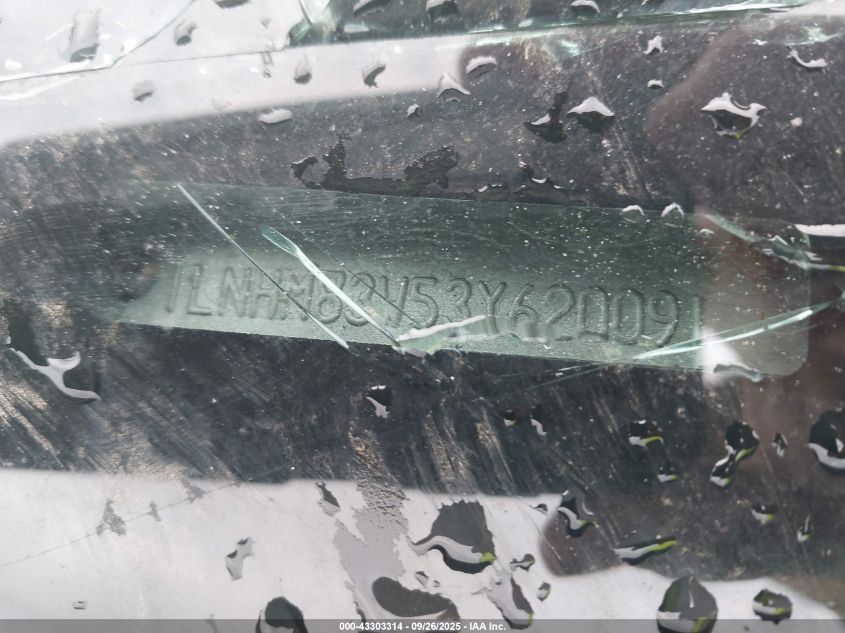 2003 Lincoln Town Car Cartier VIN: 1LNHM83W53Y620091 Lot: 43303314