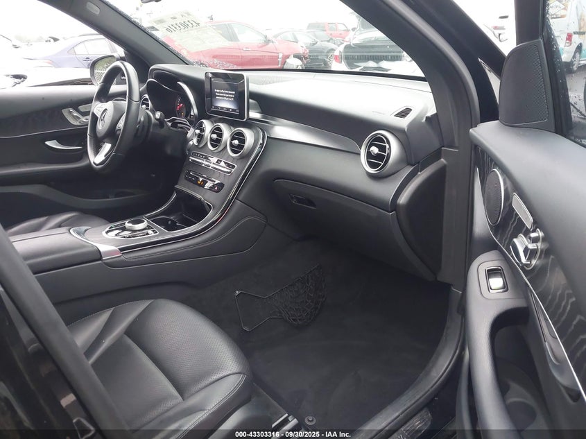 2018 MERCEDES-BENZ GLC 300 - WDC0G4JB2JV094299