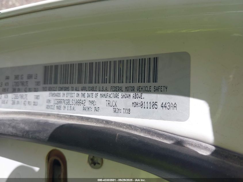 2020 Ram 1500 Classic Tradesman 4X4 5'7 Box VIN: 1C6RR7KG8LS108642 Lot: 43303501