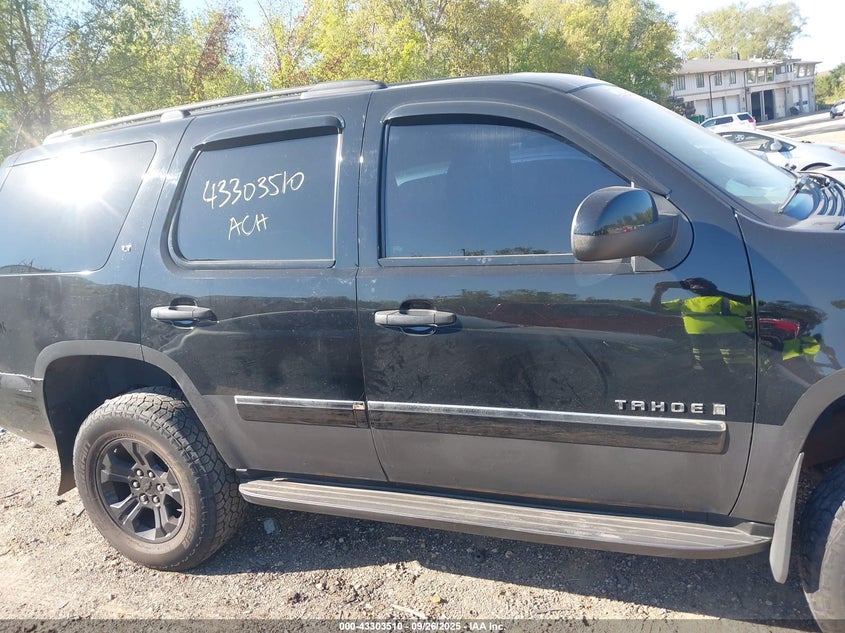 2008 Chevrolet Tahoe Lt VIN: 1GNFK13068R181528 Lot: 43303510