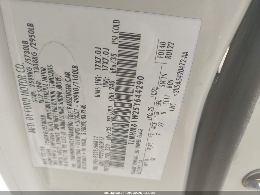 2005 Lincoln Town Car Signature VIN: 1LNHM81W25Y644290 Lot: 43303527