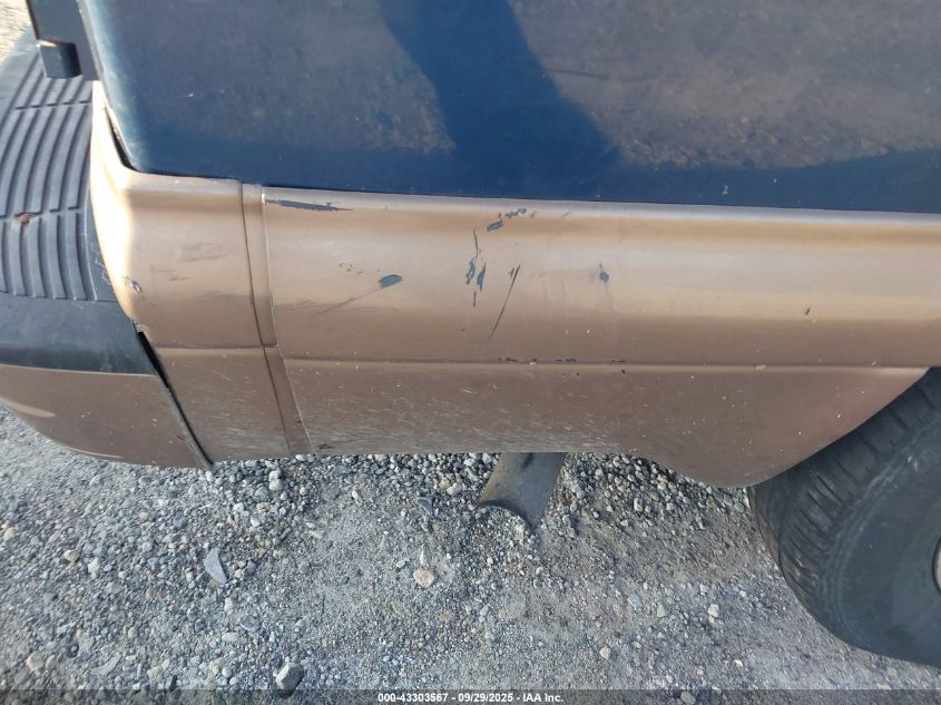 2001 Chevrolet Astro Ls VIN: 1GNEL19WX1B142153 Lot: 43303567